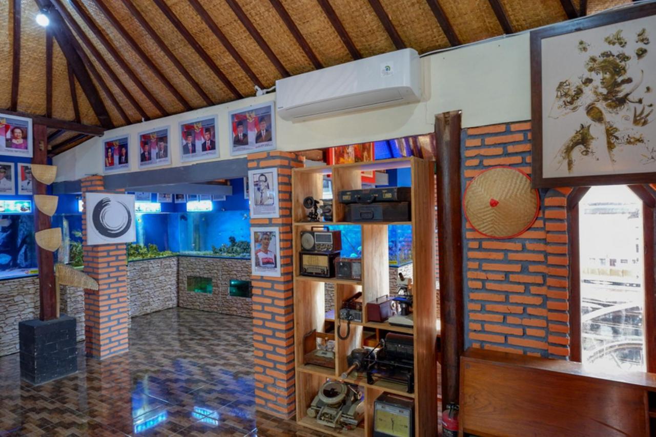 Hotel Reddoorz @ Kampoeng Etnik Kebumen 2 Esterno foto