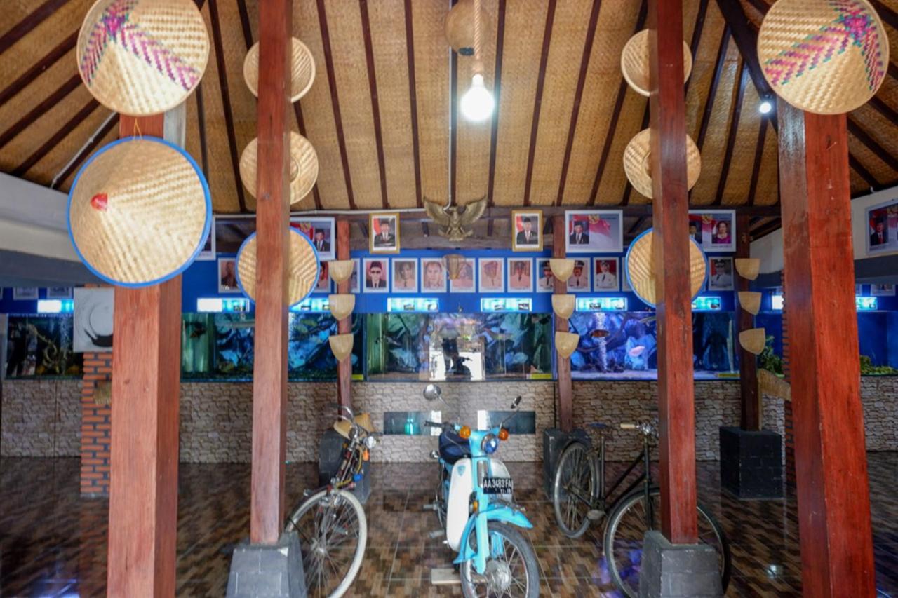Hotel Reddoorz @ Kampoeng Etnik Kebumen 2 Esterno foto